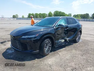 2024 Lexus RX 350 z VIN 2T2BAMBA1RC046647, wystawiony jako IAAI lot #42043636 z przebiegiem 2 595 mil mil oraz . Historia ofert i sprzedaży dostępna na DreamBid. Obrazek 2.