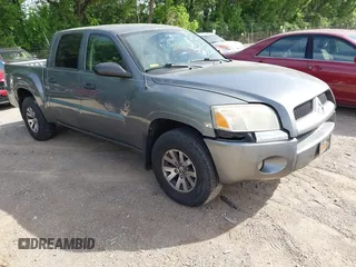 2008 Mitsubishi Raider LS z VIN 1Z7HC28K68S619590, wystawiony jako IAAI lot #42305142 z przebiegiem 185 622 mil mil oraz . Historia ofert i sprzedaży dostępna na DreamBid. Obrazek 1.
