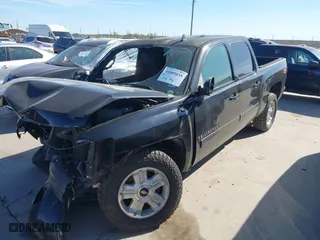 2007 Chevrolet Silverado 1500 LT w/1LT with VIN 3GCEK13MX7G515582, listed as a IAAI auction lot 41085635 with 1 mi miles. Bid and sale history available at carsss.com. Image 2.