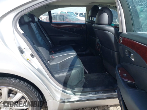 2008 Lexus LS 460 L with VIN JTHGL46F985024402, listed as a IAAI auction lot 41753588 with 167,373 mi miles and . Bid and sale history available at DreamBid. Image 8.