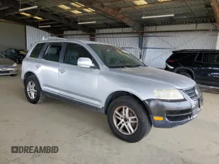2006 Volkswagen Touareg 4.2L V8 with VIN WVGZM77L76D040030, listed as a Copart auction lot 53206065 with 133,997 mi miles and Clean Title. Bid and sale history available at DreamBid. Image 4.