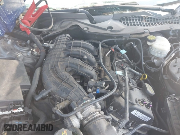 2016 Ford Mustang V6 z VIN 1FA6P8AM7G5320991, wystawiony jako IAAI lot #42405138 z przebiegiem Nie podano mil oraz . Historia ofert i sprzedaży dostępna na DreamBid. Obrazek 10.