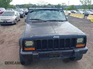 2000 Jeep Cherokee z VIN 1J4FF48S2YL190863, wystawiony jako IAAI lot #42820115 z przebiegiem 133 296 mil mil oraz . Historia ofert i sprzedaży dostępna na DreamBid. Obrazek 6.