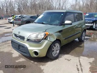 2012 Kia Soul + with VIN KNDJT2A67C7450802, listed as a IAAI auction lot 41815696 with 137,101 mi miles. Bid and sale history available at carsss.com. Image 17.