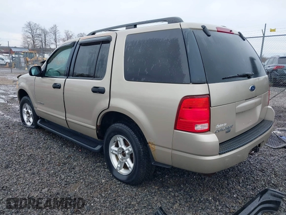 2004 Ford Explorer XLT z VIN 1FMZU73K04UB14916, wystawiony jako IAAI lot #41782710 z przebiegiem Nie podano mil oraz . Historia ofert i sprzedaży dostępna na DreamBid. Obrazek 3.