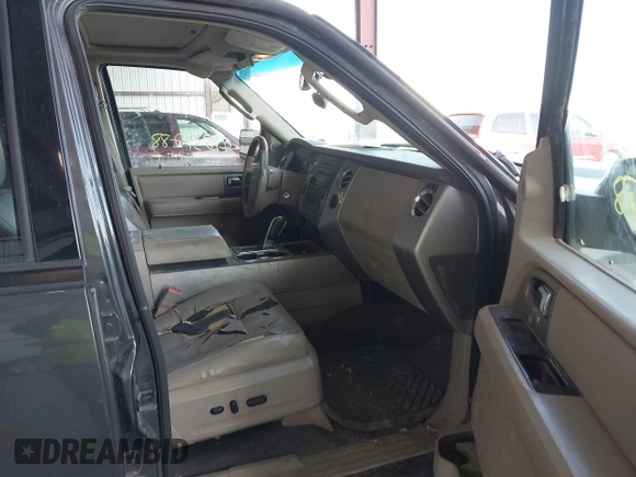 2007 Ford Expedition Max Limited with VIN 1FMFK205X7LA39145, listed as a IAAI auction lot 41831788 with 248,147 mi miles and . Bid and sale history available at DreamBid. Image 5.