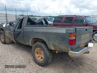 1994 Toyota Pickup DX with VIN 4TAVN13D9RZ233665, listed as a IAAI auction lot 42423426 with Not provided miles and . Bid and sale history available at DreamBid. Image 3.