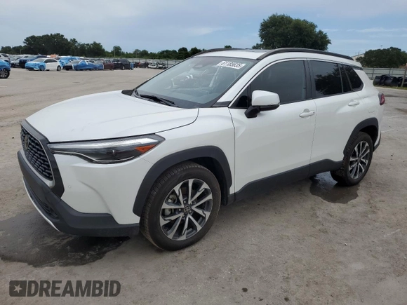 2023 Toyota Corolla Cross XLE z VIN 7MUDAAAG7PV051492, wystawiony jako Copart lot #61185635 z przebiegiem 79 364 mil mil oraz Nie do naprawy • Non repairable. Historia ofert i sprzedaży dostępna na DreamBid. Obrazek 1.