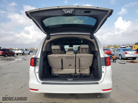 2024 Honda Odyssey Touring with VIN 5FNRL6H85RB003180, listed as a Copart auction lot 84537254 with 14,701 mi miles and Clean Title. Bid and sale history available at carsss.com. Image 6.