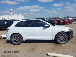 2024 Audi Q5 S line Premium Plus с VIN WA1E2AFYXR2135114, выставлен на аукционе IAAI как лот 41734594 с пробегом 2 354 миль миль и . История ставок и продаж доступна на DreamBid. Изображение 14.