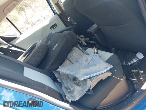 2012 Toyota Prius One z VIN JTDKDTB38C1527448, wystawiony jako IAAI lot #42070550 z przebiegiem Nie podano mil oraz . Historia ofert i sprzedaży dostępna na DreamBid. Obrazek 8.