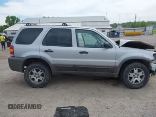 2005 Ford Escape XLT с VIN 1FMYU93125KB21037, выставлен на аукционе IAAI как лот 42256389 с пробегом 173 080 миль миль и . История ставок и продаж доступна на DreamBid. Изображение 14.