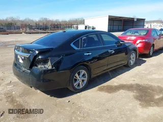 2015 Nissan Altima SV with VIN 1N4AL3AP2FC120162, listed as a IAAI auction lot 41576233 with 244,820 mi miles and . Bid and sale history available at carsss.com. Image 4.