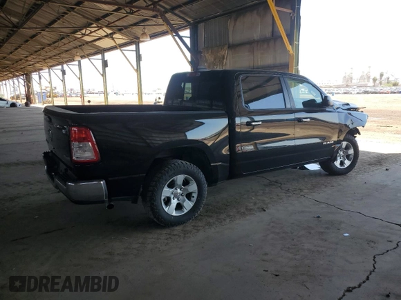 2020 Ram 1500 Big Horn z VIN 1C6RRFFG2LN284427, wystawiony jako Copart lot #53956915 z przebiegiem 83 578 mil mil oraz Szkoda całkowita • Salvage title. Historia ofert i sprzedaży dostępna na DreamBid. Obrazek 3.