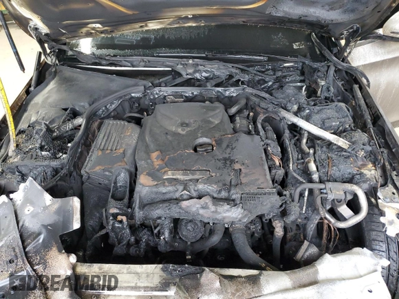 2018 Mercedes-Benz C 300 z VIN 55SWF4JB8JU237417, wystawiony jako Copart lot #57547745 z przebiegiem Nie podano mil oraz Szkoda całkowita • Salvage title. Historia ofert i sprzedaży dostępna na DreamBid. Obrazek 11.