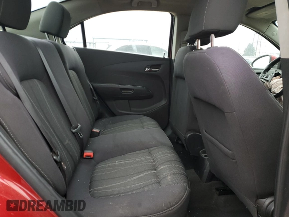2015 Chevrolet Sonic LT z VIN 1G1JC5SH0F4162992, wystawiony jako Copart lot #53791265 z przebiegiem 76 209 mil mil oraz Szkoda całkowita • Salvage title. Historia ofert i sprzedaży dostępna na DreamBid. Obrazek 10.