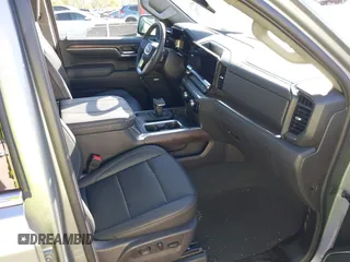 2024 GMC Sierra 1500 with VIN 3GTPHDE86RG429102, listed as a IAAI auction lot 41562527 with 6,272 mi miles and . Bid and sale history available at DreamBid. Image 5.