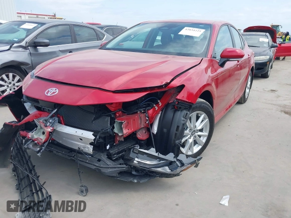2025 Toyota Camry LE z VIN 4T1DBADK7SU012621, wystawiony jako IAAI lot #42034225 z przebiegiem 351 mil mil oraz . Historia ofert i sprzedaży dostępna na DreamBid. Obrazek 17.