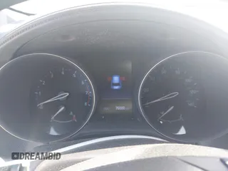 2019 Toyota C-HR XLE z VIN JTNKHMBX8K1061351, wystawiony jako IAAI lot #42053354 z przebiegiem 76 000 mil mil oraz . Historia ofert i sprzedaży dostępna na DreamBid. Obrazek 7.