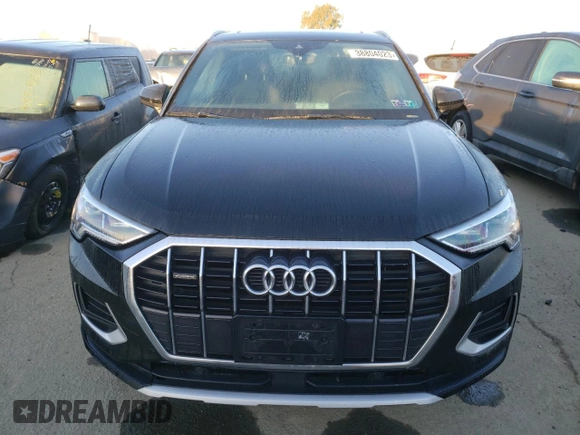 2019 Audi Q3 Premium Plus with VIN WA1BECF3XK1069346, listed as a Copart auction lot 38804023 with 21,783 mi miles. Bid and sale history available at carsss.com. Image 5.