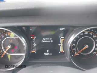 2021 Jeep Gladiator Overland with VIN 1C6HJTFG4ML617175, listed as a IAAI auction lot 42148031 with 70,627 mi miles and . Bid and sale history available at DreamBid. Image 7.