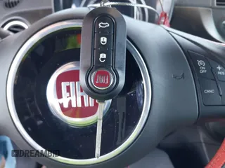 2015 FIAT 500e с VIN 3C3CFFGE6FT503161, выставлен на аукционе IAAI как лот 42583326 с пробегом 21 162 миль миль и . История ставок и продаж доступна на DreamBid. Изображение 11.
