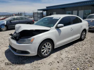 2013 Volkswagen Jetta SE with VIN 3VWDX7AJ8DM255685, listed as a Copart auction lot 59318365 with 146,345 mi miles and Salvage title. Bid and sale history available at DreamBid. Image 1.