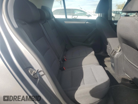 2012 Volkswagen Golf w/Conv & Sunroof z VIN WVWDB7AJ4CW022810, wystawiony jako Copart lot #80911224 z przebiegiem 130 223 mil mil oraz Szkoda całkowita • Salvage title. Historia ofert i sprzedaży dostępna na DreamBid. Obrazek 10.