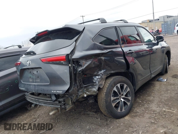 2023 Toyota Highlander L with VIN 5TDKDRBH7PS044010, listed as a IAAI auction lot 42072483 with 21,655 mi miles and . Bid and sale history available at DreamBid. Image 4.