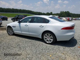 2016 Jaguar XF 35t Premium with VIN SAJBD4BV0GCY09358, listed as a Copart auction lot 62631775 with 44,722 mi miles and Salvage title. Bid and sale history available at DreamBid. Image 2.
