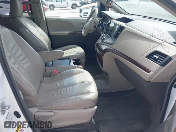 2011 Toyota Sienna XLE with VIN 5TDDK3DC6BS029472, listed as a IAAI auction lot 41554859 with 145,393 mi miles. Bid and sale history available at carsss.com. Image 5.