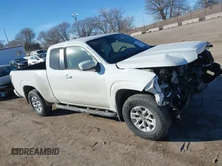 2024 Nissan Frontier SV z VIN 1N6ED1CM4RN651921, wystawiony jako IAAI lot #41684882 z przebiegiem 2 467 mil mil oraz . Historia ofert i sprzedaży dostępna na DreamBid. Obrazek 13.