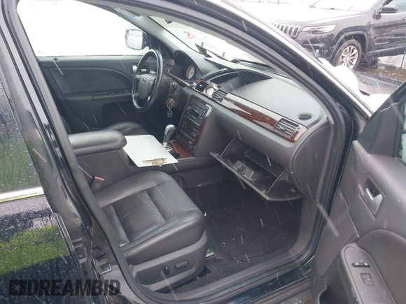 2005 Ford Five Hundred Limited z VIN 1FAFP28135G163356, wystawiony jako IAAI lot #41625946 z przebiegiem 160 869 mil mil oraz . Historia ofert i sprzedaży dostępna na DreamBid. Obrazek 5.