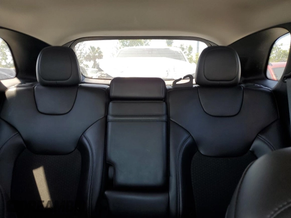 2019 Jeep Cherokee Latitude Plus z VIN 1C4PJLLB2KD312567, wystawiony jako Copart lot #54528005 z przebiegiem 69 980 mil mil oraz Szkoda całkowita • Salvage title. Historia ofert i sprzedaży dostępna na DreamBid. Obrazek 10.