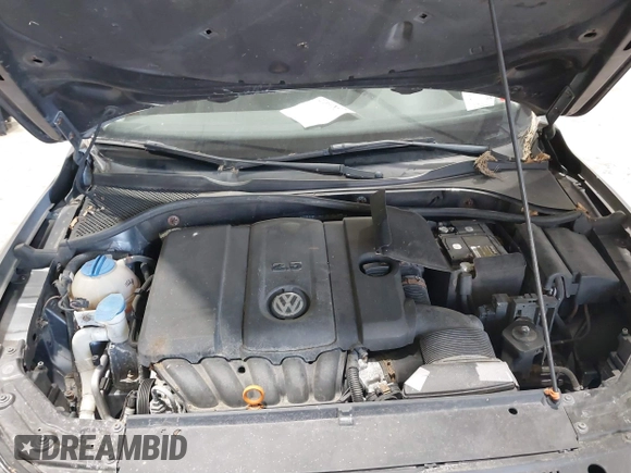 2012 Volkswagen Passat S z VIN 1VWAP7A3XCC050485, wystawiony jako IAAI lot #41690837 z przebiegiem 239 583 mil mil oraz . Historia ofert i sprzedaży dostępna na DreamBid. Obrazek 10.