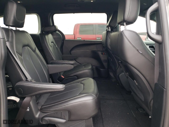 2024 Chrysler Pacifica Touring L with VIN 2C4RC1BG8RR199817, listed as a Copart auction lot 51274005 with 7,507 mi miles and Salvage Title. Bid and sale history available at carsss.com. Image 11.