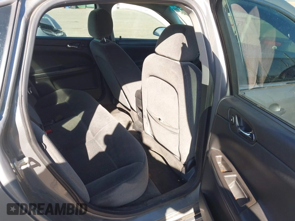 2008 Chevrolet Impala LS z VIN 2G1WB58K081321648, wystawiony jako IAAI lot #41784972 z przebiegiem 143 337 mil mil oraz . Historia ofert i sprzedaży dostępna na DreamBid. Obrazek 8.