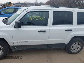 2014 Jeep Patriot Sport with VIN 1C4NJRBB0ED502111, listed as a IAAI auction lot 41705332 with 200,384 mi miles and . Bid and sale history available at DreamBid. Image 14.