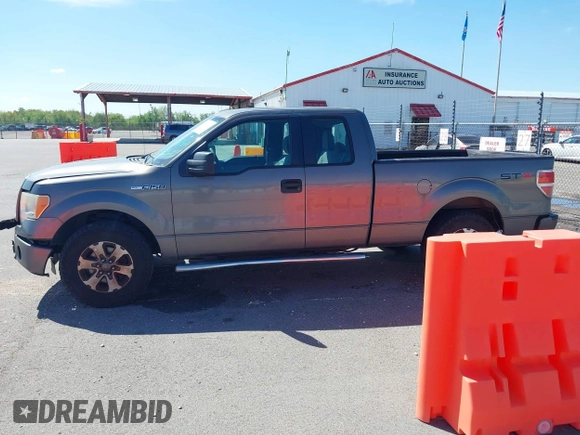 2013 Ford F-150 XL with VIN 1FTFX1CF5DKF69285, listed as a IAAI auction lot 41867360 with 141,111 mi miles. Bid and sale history available at carsss.com. Image 14.
