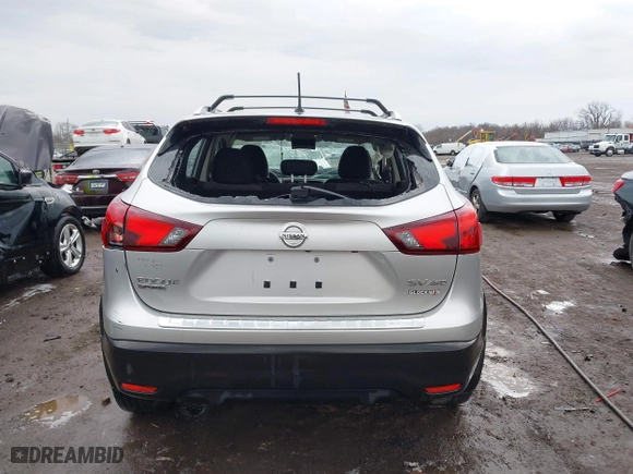 2017 Nissan Rogue Sport SL with VIN JN1BJ1CR9HW132076, listed as a IAAI auction lot 41902108 with 144,913 mi miles. Bid and sale history available at carsss.com. Image 16.
