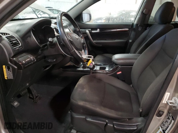 2015 Kia Sorento LX with VIN 5XYKT4A68FG607356, listed as a Copart auction lot 41841765 with 159,918 mi miles and Clean Title. Bid and sale history available at carsss.com. Image 7.