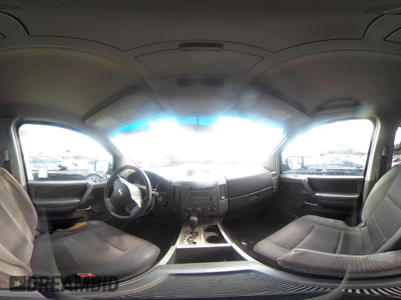 2006 Nissan Armada LE z VIN 5N1AA08A16N710269, wystawiony jako IAAI lot #42250893 z przebiegiem 154 877 mil mil oraz . Historia ofert i sprzedaży dostępna na DreamBid. Obrazek 19.