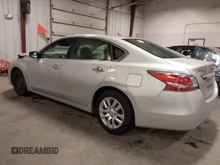 2015 Nissan Altima 2.5 S with VIN 1N4AL3AP0FN389832, listed as a IAAI auction lot 41684604 with 108,882 mi miles. Bid and sale history available at carsss.com. Image 3.