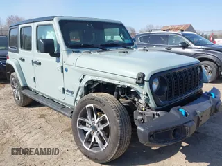2024 Jeep Wrangler Willys z VIN 1C4RJXN67RW169632, wystawiony jako IAAI lot #42074574 z przebiegiem 18 714 mil mil oraz . Historia ofert i sprzedaży dostępna na DreamBid. Obrazek 1.