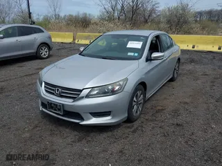 2013 Honda Accord Sdn LX with VIN 1HGCR2F30DA029838, listed as a IAAI auction lot 41973492 with 189,426 mi miles. Bid and sale history available at carsss.com. Image 17.