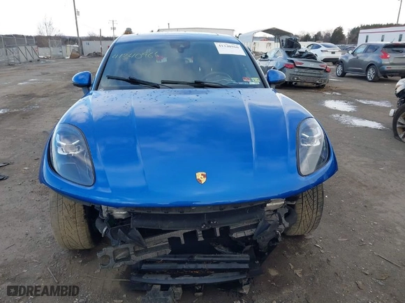 2019 Porsche Macan with VIN WP1AA2A5XKLB07984, listed as a IAAI auction lot 41340966 with NaN miles. Bid and sale history available at carsss.com. Image 12.