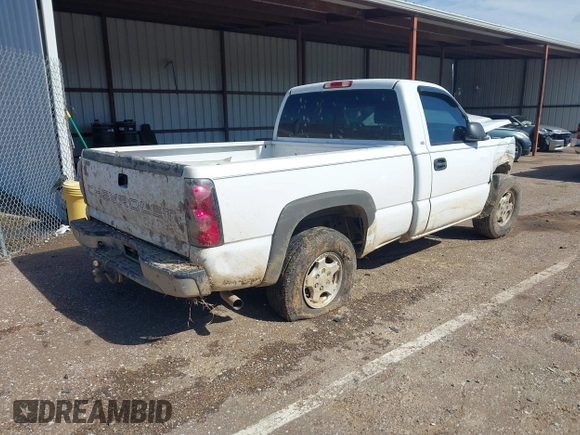 2004 Chevrolet Silverado 1500 Work Truck with VIN 1GCEC14X34Z337581, listed as a IAAI auction lot 41621103 with 299,264 mi miles. Bid and sale history available at carsss.com. Image 4.