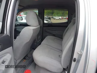 2011 Toyota Tacoma with VIN 3TMLU4EN4BM069898, listed as a IAAI auction lot 42371500 with 201,538 mi miles and . Bid and sale history available at DreamBid. Image 8.