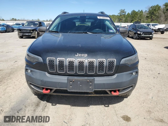 2019 Jeep Cherokee Trailhawk Elite with VIN 1C4PJMBX2KD311549, listed as a Copart auction lot 47108225 with 49,421 mi miles and Salvage Title. Bid and sale history available at carsss.com. Image 5.