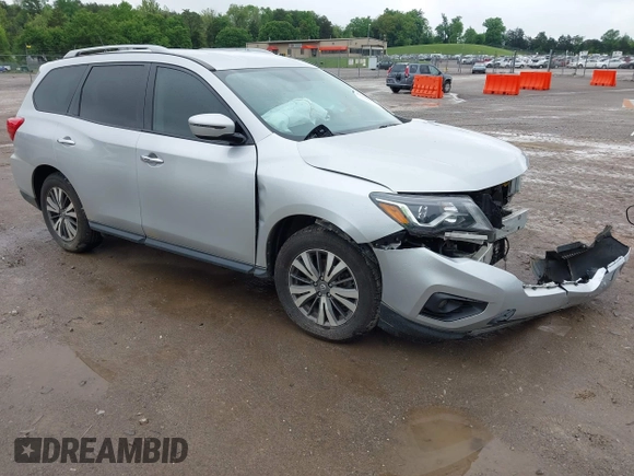2018 Nissan Pathfinder S z VIN 5N1DR2MM8JC602270, wystawiony jako IAAI lot #42118978 z przebiegiem 114 854 mil mil oraz . Historia ofert i sprzedaży dostępna na DreamBid. Obrazek 1.